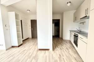 Möblierte 1-Zimmer-Wohnung mit Balkon und EBK