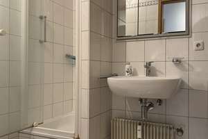 Helle 3-Zimmer-Wohnung mit traumhaftem Alpenblick, windgeschützter Loggia und  Tiefgaragenstellplatz – Die vollständige Adresse der Immobilie erhältst du vom Anbieter., 81737 Neuperlach, München – Vorschaubild 7