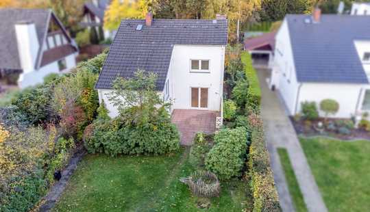 Bild von Großes Einfamilienhaus mit Traumgarten. - Provisionsfrei