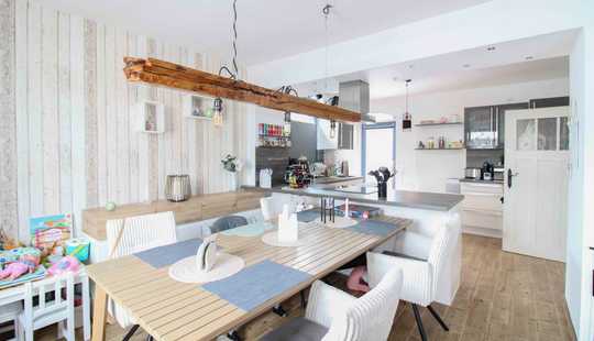 Bild von Modernisiertes Einfamilienhaus mit Einliegerwohnung und großem Grundstück in Ilsede