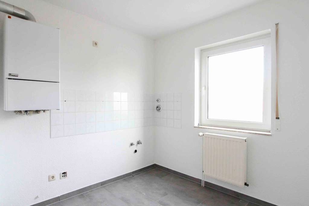 Immobilie in Schönebeck (Elbe) - Eigennutzung oder Kapitalanlage - Helle 3-Zimmer-Wohnung mit Balkon in Schönebeck - Bild 3