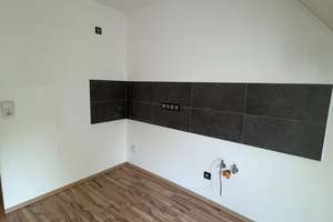 Charmante Dachgeschosswohnung im 2. Obergeschoss– großzügiges Wohnen im beliebten Stadtosten – 93055 Ostenviertel, Regensburg – Vorschaubild 4