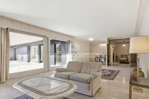 Großzügige 3-Zimmer-Wohnung mit Südterrasse in bester Lage!