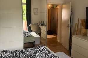 Zwei Zimmer in Lindenthal: Helle Wohnung mit Balkon – Zülpicherstr. 284, 50937 Sülz, Köln – Vorschaubild 2