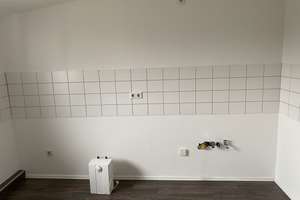 Helle 1,5-Zimmer-Wohnung – modernisiert 2025 & sofort bezugsfrei – Höhenweg 109, 45359 Frintrop, Essen – Vorschaubild 3