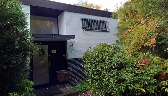 Bild von Stilvoller Bungalow (6Zimmer) 157 m² Wohnfläche | Wintergarten | Garage | ruhige Lage