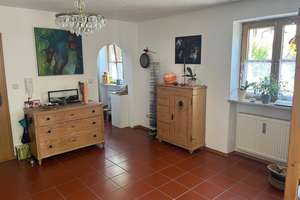 Charmante 3-Zimmer-Maisonette-Wohnung mit Balkon in ruhiger und zentraler Lage – Seifensiedergasse 4, 85570 Markt Schwaben – Vorschaubild 3