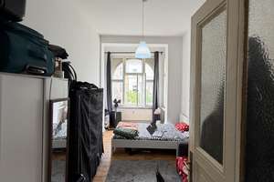 Bezugsfreie Altbauwohnung mit Balkon und Erker in phänomenaler Charlottenburger Lage – Helmholtzstraße 24, 10587 Charlottenburg, Berlin – Vorschaubild 46