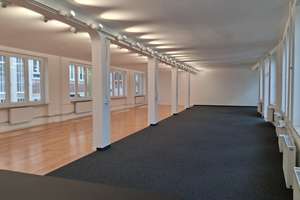 Großzügiges Loft – Die vollständige Adresse der Immobilie erhältst du vom Anbieter., 70176 Rosenberg, Stuttgart – Vorschaubild 2