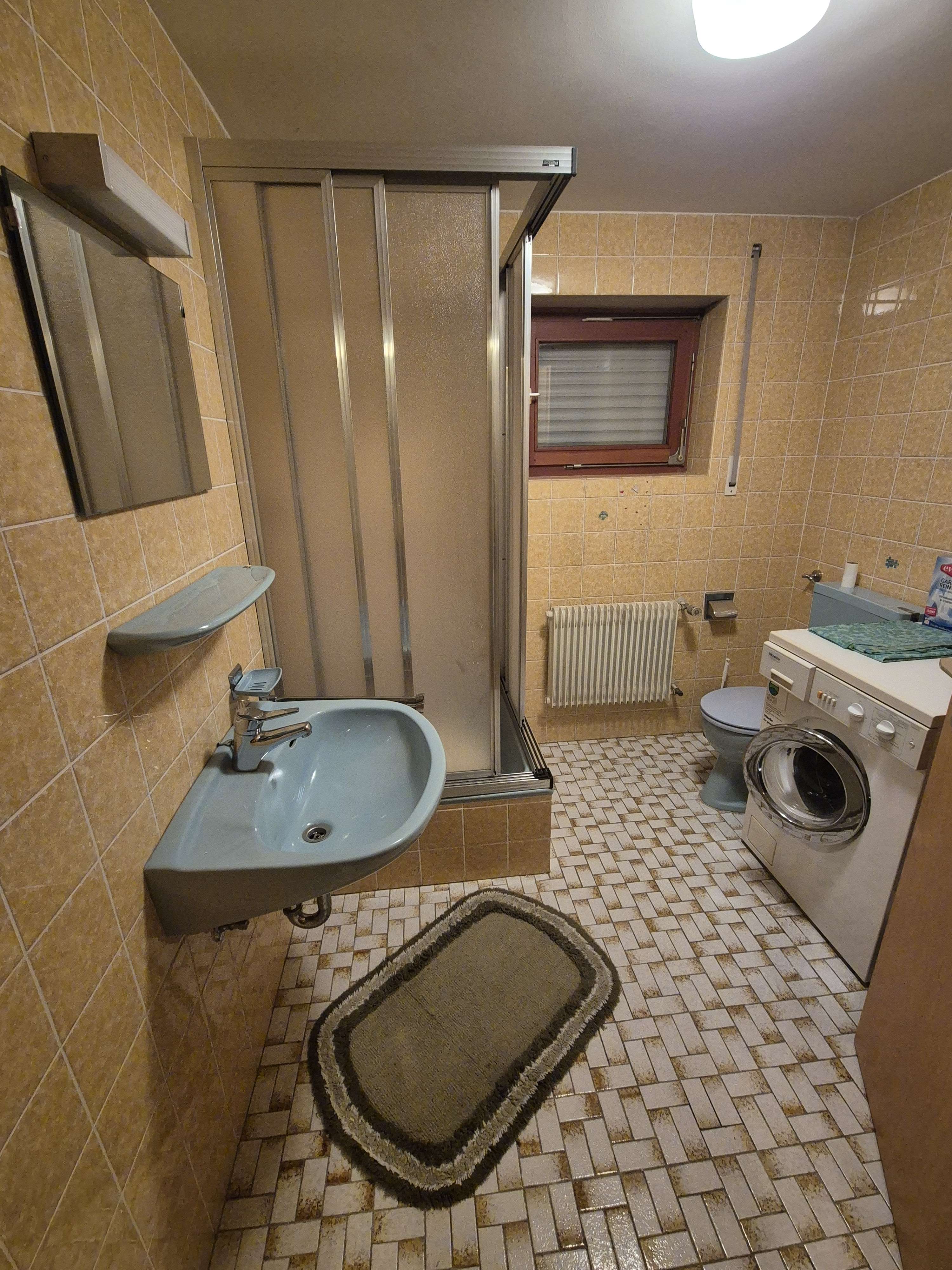 Immobilie in Giesen - Großzügiger Winkelbungalow mit Garage und Einliegerpotenzial in ruhiger Lage von Giesen-Hasede - Bild 3