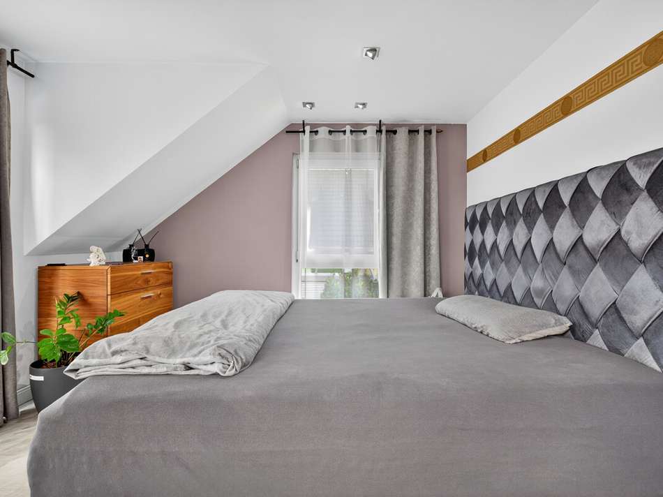 Zimmer 1 OG