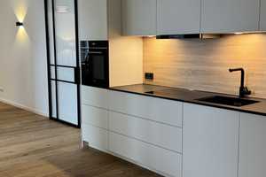 Exklusives Wohnen in Unterbilk – kernsanierte 3-Zimmer-Wohnung mit Garten nahe Lorettoviertel – Düsseldorf – Vorschaubild 1
