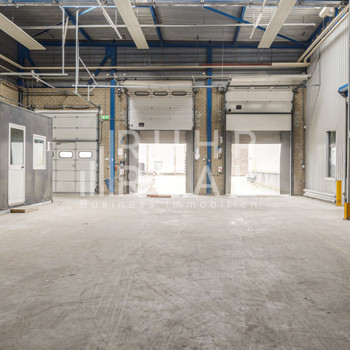 9.000 m² große Logistikfläche in Köln | gute Anbindung | RUHR REAL