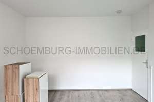 WOHNEN am VOLKSGARTEN. SINGLE-(T)RAUM. PARTERRE. LAMINAT. EINBAUKÜCHE möglich. Bad mit WANNE & WC – Die vollständige Adresse der Immobilie erhältst du vom Anbieter., 4347 Schönefeld-Ost, Leipzig – Vorschaubild 4
