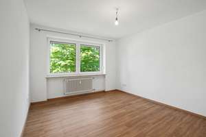 Einziehen statt renovieren! Gepflegte 3-Zimmer-Wohnung mit Süd/West-Balkon in Nürnberg-Langwasser – Die vollständige Adresse der Immobilie erhältst du vom Anbieter., 90471 Langwasser Nordwest, Nürnberg – Vorschaubild 9