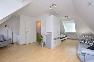 Modern möbliertes Haus in Stuttgart Bad Cannstatt – Die vollständige Adresse der Immobilie erhältst du vom Anbieter., 70376 Altenburg, Stuttgart – Vorschaubild 25