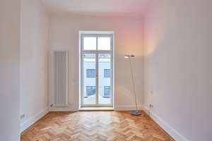 Beletage Altbauwohnung direkt am Winthirplatz – Die vollständige Adresse der Immobilie erhältst du vom Anbieter., 80634 Neuhausen, München – Vorschaubild 5
