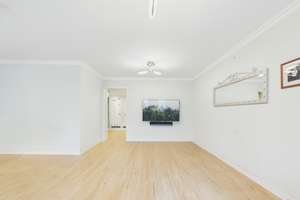 Haus im Haus: 5-Zimmer-Residence mit Gartenrefugium, Sonnenterrasse & interner Aufzugsanlage – Die vollständige Adresse der Immobilie erhältst du vom Anbieter., 13125 Karow, Berlin – Vorschaubild 3