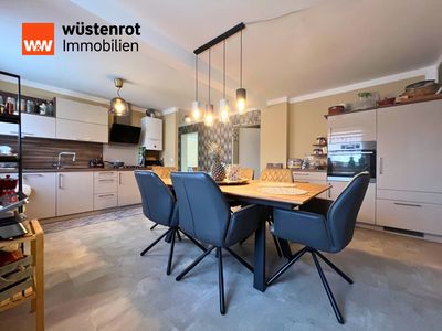Helle 2-Zimmer-Wohnung mit Balkon und moderner Einbauküche in zentraler Lage von Gau-Algesheim...