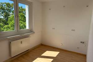 Aufzug! 6.OG Charmante 2-R-Whg Wanne+ Balkon+ EBK! – Pfotenhauerstraße  86, 1307 Johannstadt-Nord, Dresden – Vorschaubild 9