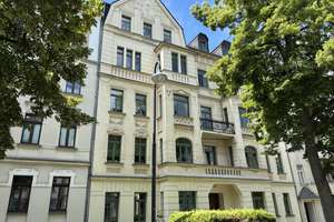 2 Raum Wohnung mit Balkon und Aufzug zu vermieten