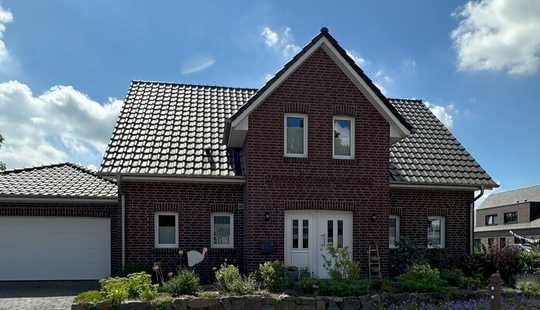 Bild von Wohnen mit viel Platz: Projektiertes EFH mit großem Grundstück in Toplage