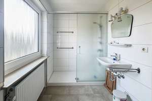 Gepflegtes Reihenmittelhaus mit Garten in ruhiger Lage von Nürnberg-Laufamholz – Die vollständige Adresse der Immobilie erhältst du vom Anbieter., 90482 Laufamholz, Nürnberg – Vorschaubild 7