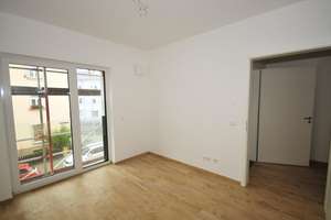 Moderne 4 Raumwohnung mit Balkon und Stellplatz in Dresden Cotta – Die vollständige Adresse der Immobilie erhältst du vom Anbieter., 1157 Cotta (Stadtteil), Dresden – Vorschaubild 8