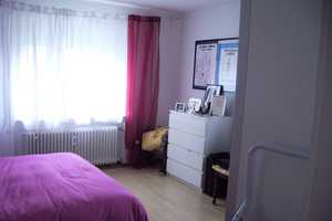 Modernisierte, helle, familienfreundliche, 5-Zimmer-Wohnung mit Terrasse, Balkonen und EBK – Stuttgart – Vorschaubild 5