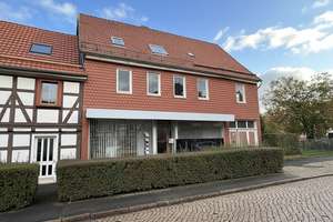Schönes Mehrfamilienhaus mit einer Wohnfläche von ca. 328 m² und einem Grundstück von ca. 528 m² – Die vollständige Adresse der Immobilie erhältst du vom Anbieter., 37412 Herzberg am Harz – Vorschaubild 2