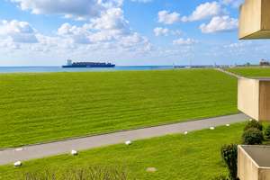 Wohnen in erster Reihe: Nordseeblick und traumhafte Sonnenuntergänge inklusive, Cuxhaven/Grimmershör – Die vollständige Adresse der Immobilie erhältst du vom Anbieter., 27476 Cuxhaven – Vorschaubild 3