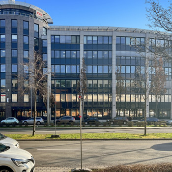 Privater Büroraum für 2 Person in Regus Atrium