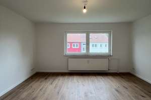 Beste Anbindung trifft ruhiges Wohnen - 3 Zimmer mit EBK & Option auf Mietergarten
