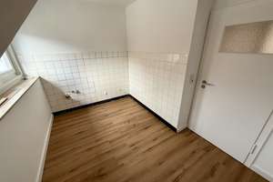 4-Zimmer-Wohnung mit Balkon in zentraler Lage Bielfeld – Hellingstraße 7, 33609 Mitte, Bielefeld – Vorschaubild 6