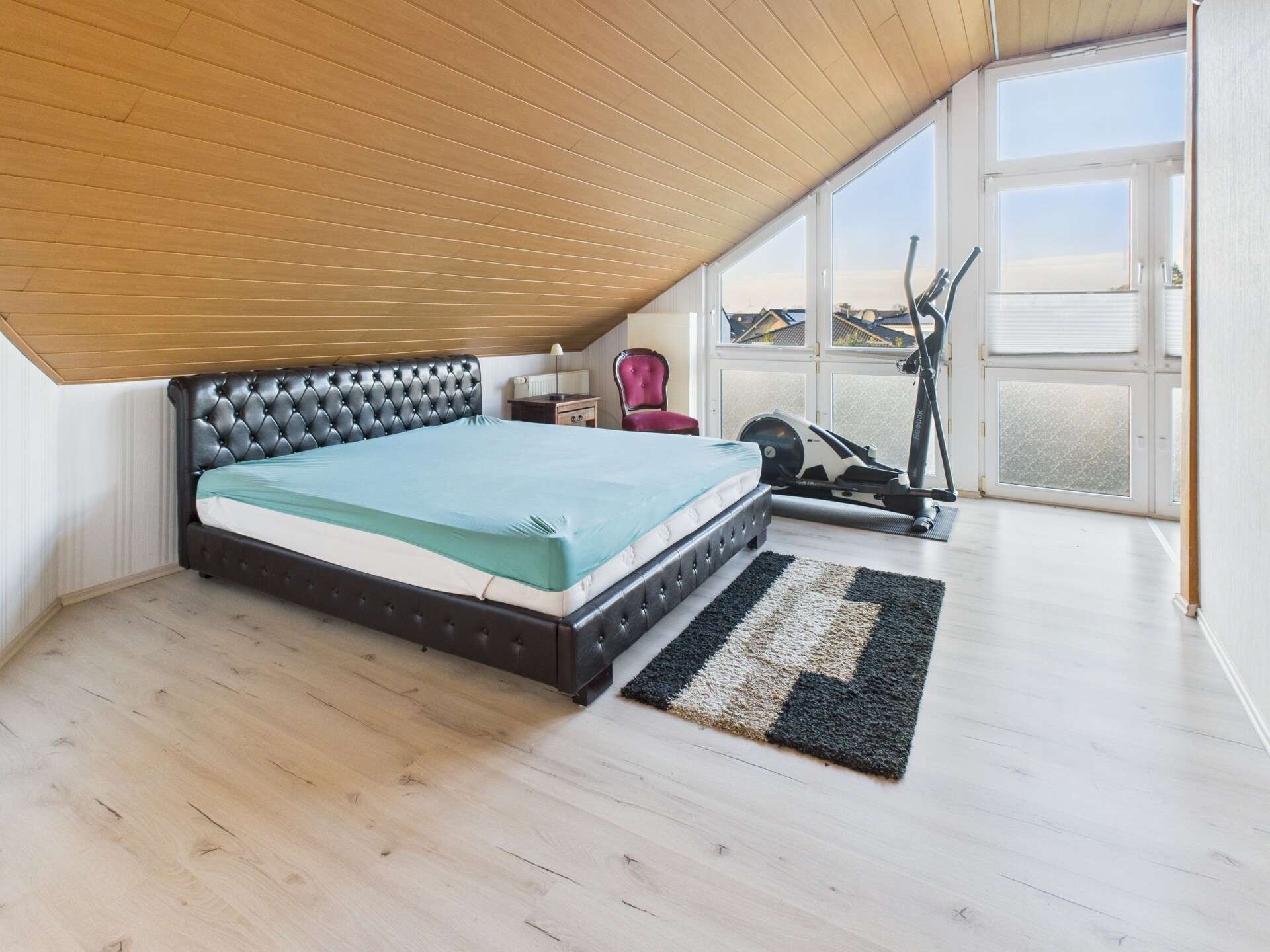 Immobilie in Merzenich - Großzügiges 1–3-Familienhaus mit vielseitigem Nutzungspotenzial in Merzenich! - Bild 3