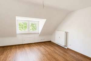 7567 - Nähe Stadtgarten: Sanierte 2-Zimmerwohnung mit herrlicher Dachterrasse! – Die vollständige Adresse der Immobilie erhältst du vom Anbieter., 76137 Südstadt, Karlsruhe – Vorschaubild 3