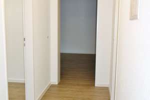 Krefeld - Zentrum, sanierte moderne 2 Zimmer Wohnung im Erdgeschoss, neues Duschbad und Gäste WC – Die vollständige Adresse der Immobilie erhältst du vom Anbieter., 47799 Cracau, Krefeld – Vorschaubild 7