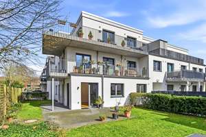 Exklusive 4-Zimmer-Wohnung mit Tiefgaragen-Stellplatz – Die vollständige Adresse der Immobilie erhältst du vom Anbieter., 22457 Schnelsen, Hamburg – Vorschaubild 1