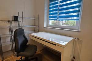 Voll MÖBLIERTes 2-Zi.-WohlfühlApartment: Exklusives Bad, EBK & Gemeinschaftsgarten, Nähe Klinikum – Defreggerstr. 13, 45147 Holsterhausen, Essen – Vorschaubild 9