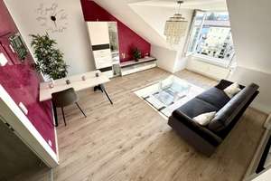 Direkt bei der U-Bahn 1/3/7: SCHÖNE, MODERNE DACHGESCHOSSWOHNUNG IM BELIEBTEN MÜNCHEN-MOOSACH