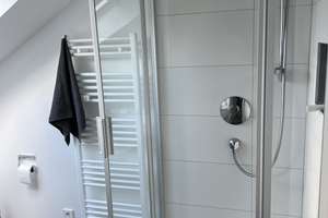 Moderne 2-Zimmer-Dachgeschosswohnung in Stuttgart-Sillenbuch – Nähe Eichenhain – Gosheimer Weg 21, 70619 Sillenbuch (Ortsteil), Stuttgart – Vorschaubild 15