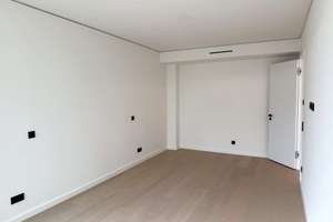Design trifft Hafenflair: Exklusives Apartment mit Südausrichtung und seitlichem Elbblick – Hübenerstraße 8, 20457 HafenCity, Hamburg – Vorschaubild 8