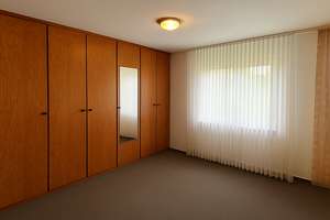 Einfamilienhaus in ruhiger, bevorzugter ruhiger Wohnlage mit Wintergarten und Kamin


 – Die vollständige Adresse der Immobilie erhältst du vom Anbieter., 36323 Grebenau – Vorschaubild 9