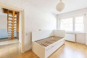 Wohnen mit Perspektive – Split-Level-Haus mit Garten und Entwicklungsmöglichkeiten – Die vollständige Adresse der Immobilie erhältst du vom Anbieter., 57080 Siegen, Siegen – Vorschaubild 9