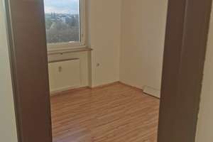 2,5 Zimmer Wohnung mit Balkon und EBK – Die vollständige Adresse der Immobilie erhältst du vom Anbieter., 80992 Alt-Moosach, München – Vorschaubild 11