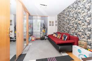 Mehrfamilienhaus in Bogen mit großzügigem Gartengrundstück – Die vollständige Adresse der Immobilie erhältst du vom Anbieter., 94327 Bogen – Vorschaubild 18