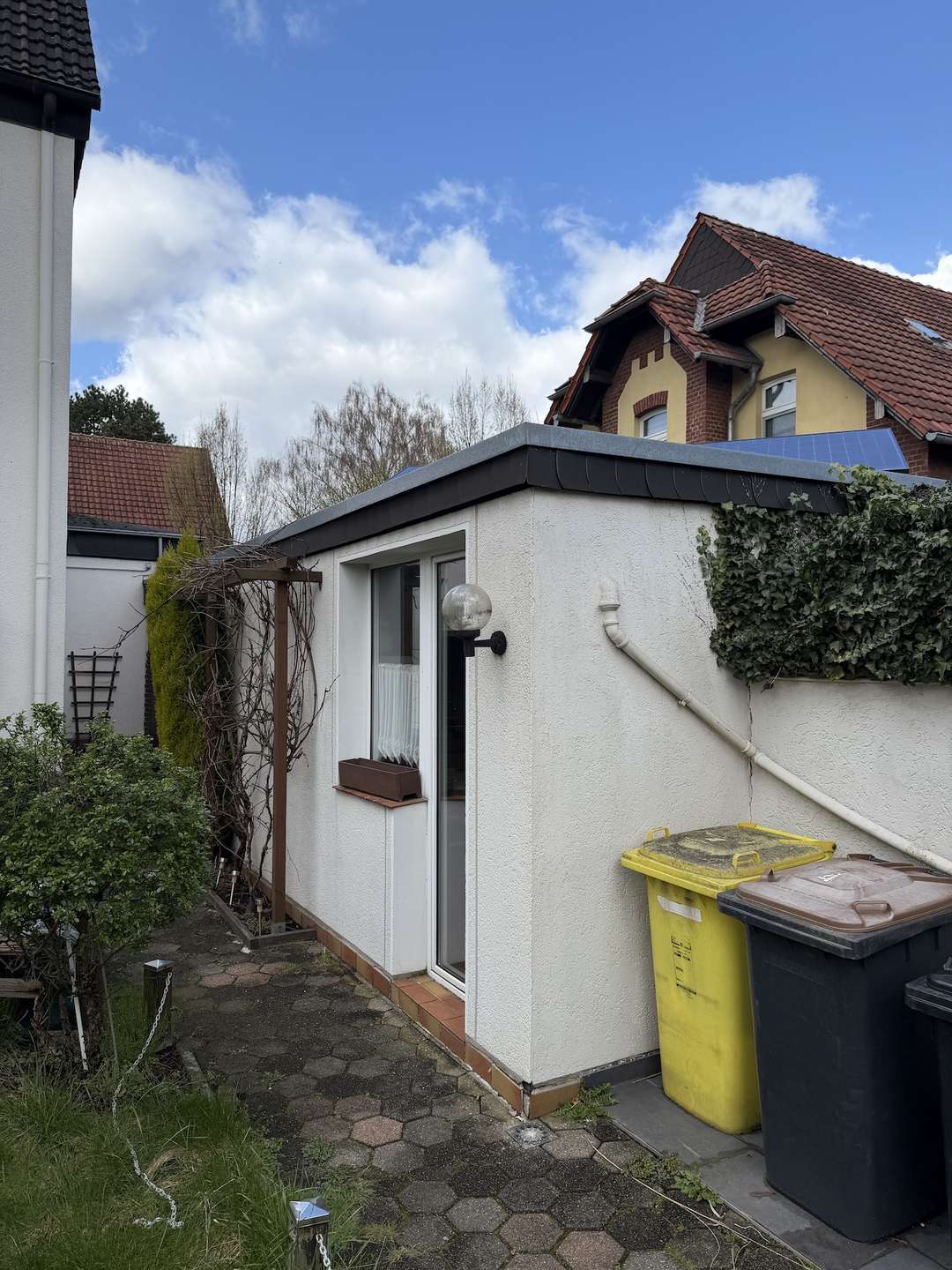 Charmante DG-Wohnung mit Ausbaupotenzial in historischem Haus – Ideal für Handwerker & Visionäre, Bottrop – Bild 2