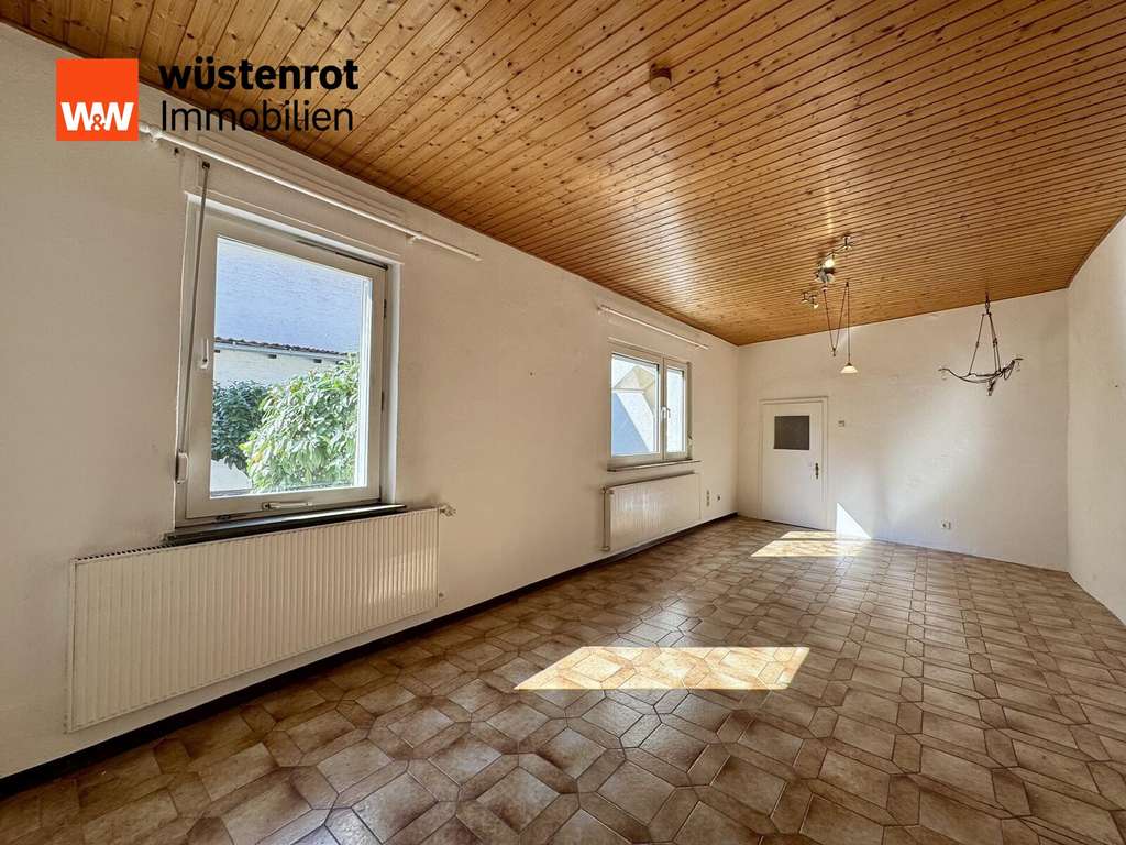 Immobilie in Kelsterbach - Kelsterbach: Zwei getrennte Objekte auf einem Grundstück. Tradition von 1900 trifft Moderne von 1992 - Bild 1