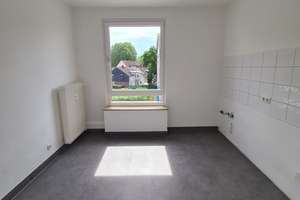 Schön und lichtdurchflutet! Renovierte und gemütliche 2,5 Raum Wohnung in GE-Schalke! – Kurt-Schumacher-Straße 120, 45881 Schalke-Nord, Gelsenkirchen – Vorschaubild 5