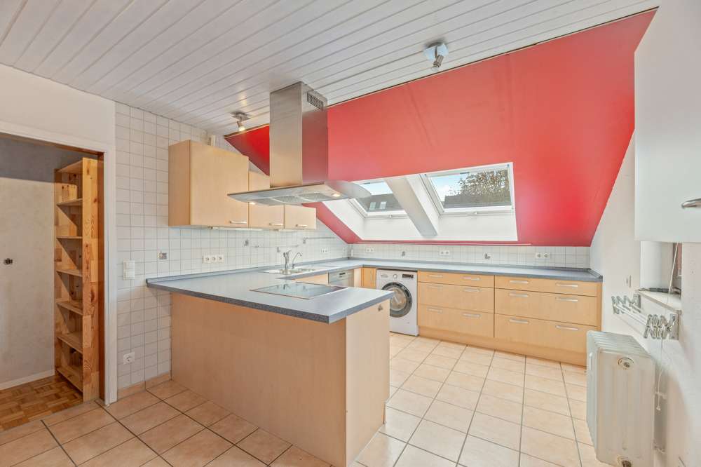 Immobilie in Wendlingen am Neckar - ++ Sofort beziehbar - 4,5-5,5 Zimmer mit flexiblen Nutzungsmöglichkeiten ++ - Bild 1